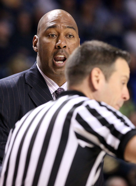 TU HOOPS